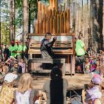 Enjoy Porter Robinson playing an intimate piano set at Electric Forest, courtesy of Nancy Danh HuynhFWYaQgWWYAIK5gn